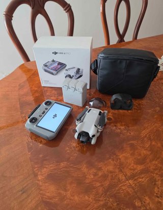 DJI Mini 4 Pro Combo
