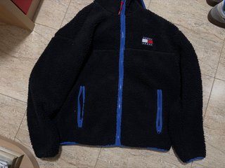 Chaqueta Tommy Hilfiger Negra y Azul