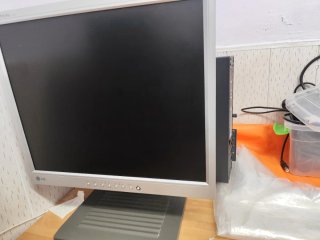 Monitor LG Flatron LCD 17 VGA