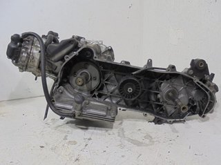 Aprilia motop32161 motor completo scarabeo 250 .