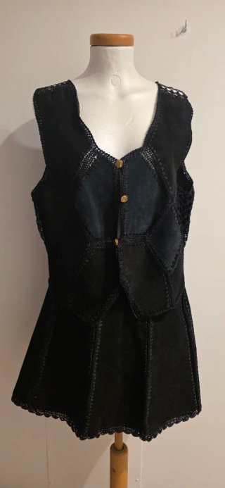 Gonna in renna nera con gilet