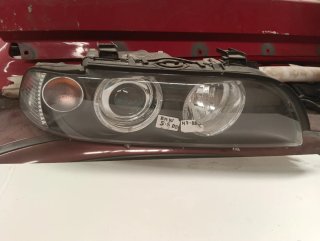 Faro BMW Serie 5 E39.