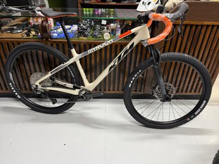 Bicicleta KTM Myroon