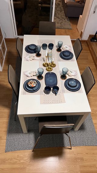 Mesa extensible Ikea con 6 sillas