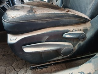 ASIENTO DELANTERO IZQUIERDO Jeep Renegade (BU)(2014->)