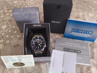 Reloj Seiko 5 Sports automático Azul- Completo.