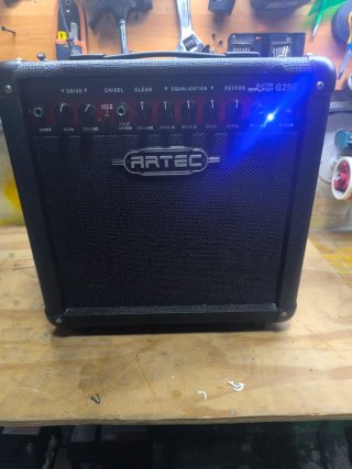 Amplificador Guitarra Artec G25R