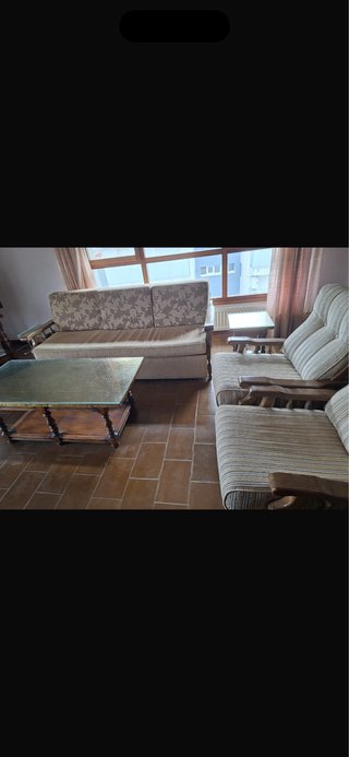 Conjunto de sofá y 2 sillones de madera clásica