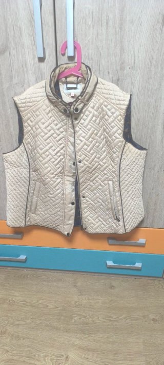 Chaleco anorak acolchado mujer beige