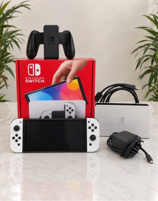 CON CAJA | Nintendo Switch OLED Blanca