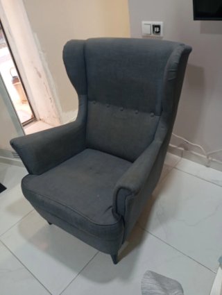 Sillón orejero STRANDMON IKEA gris