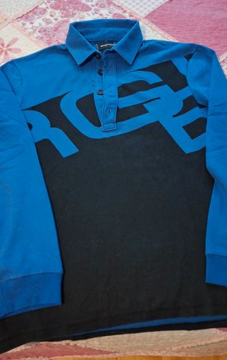 Camiseta Energie Azul y Negra