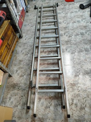 Escalera extensible 18 peldaños