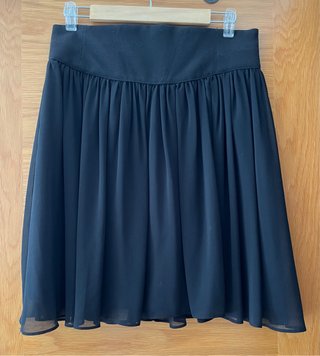 Falda vaporosa negra