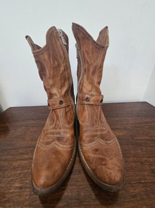 Stivali in pelle marrone
