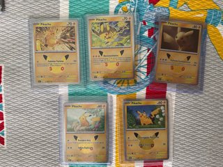 Carte Pokémon Pikachu 30° Anniversario