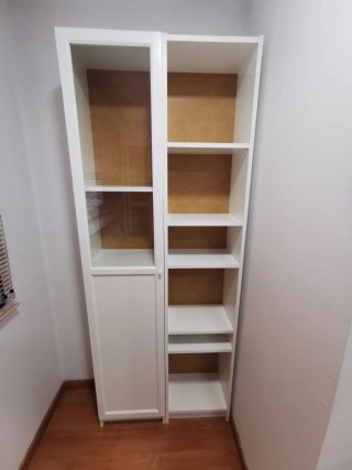 Librería Billy con puerta Oxberg