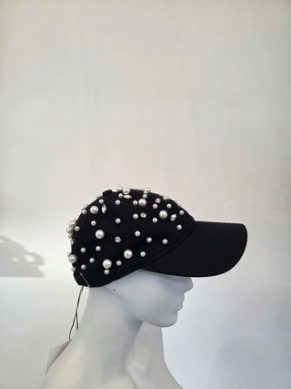 Cappellino con visiera nero con perle e strass...