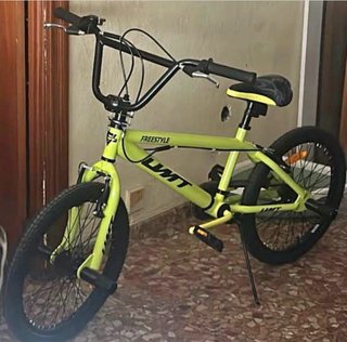 Bicicleta BMX UMT Verde Flúor y Negra