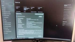 Computer Intel Xeon + Schermo 27 Nero