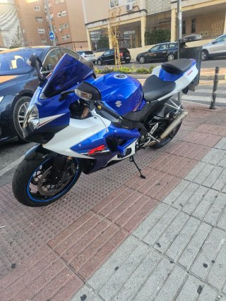 Suzuki GSXR 1000 K8
