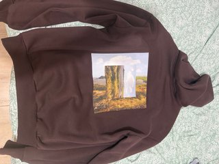 Sudadera marrón con estampado - nueva poco uso
