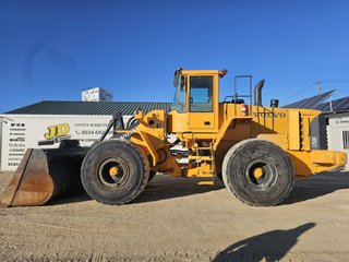 PALA CARGADORA VOLVO L150E