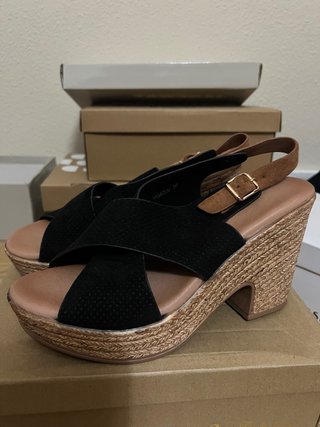 Sandalias Plataforma Negras y Camel Talla 38