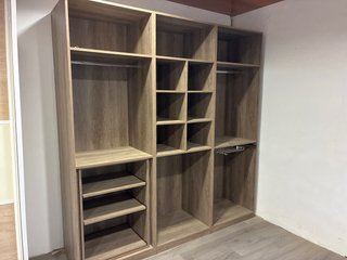 Armario Vestidor de Madera