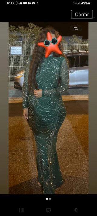 Vestido de fiesta verde con pedrería
