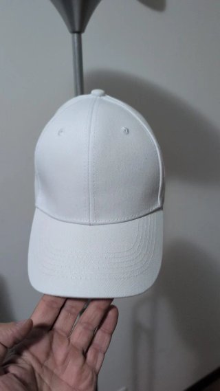 Cappello con visiera bianco