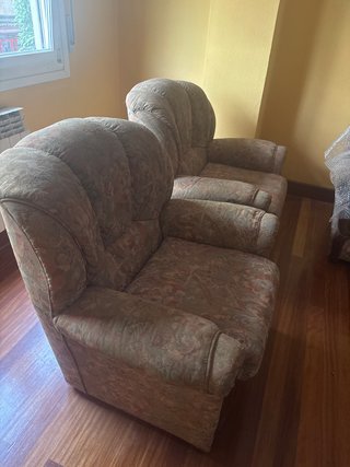 Sofá de 3 plazas y sillones a juego