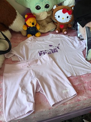 Conjunto Puma Crop Top y Shorts Morado