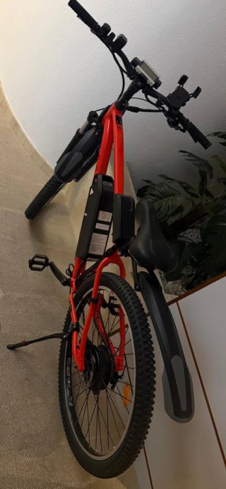 Bicicleta Eléctrica Roja