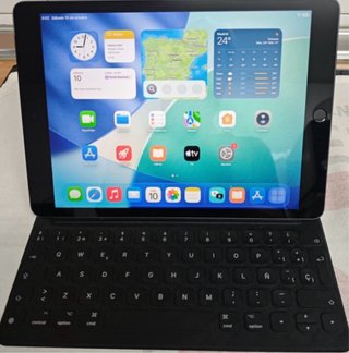 Apple iPad 9ª Gen Cellular + Apple Smart Keyboard