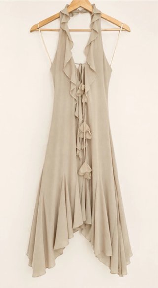 Vestido Zara beige con volantes