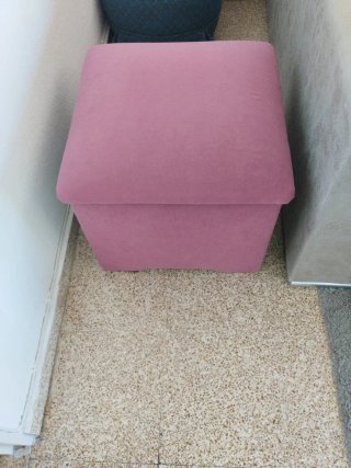 Pouf rosa in tessuto per soggiorno o camera da letto