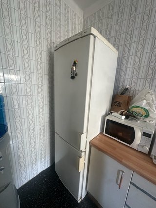 Nevera Blanca de Dos Cuerpos