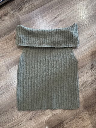 Camiseta elástica hombros descubierto, nueva