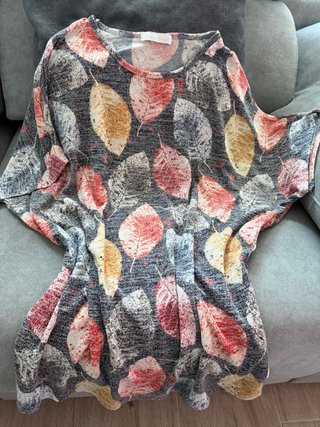 Camiseta larga hojas multicolor talla única