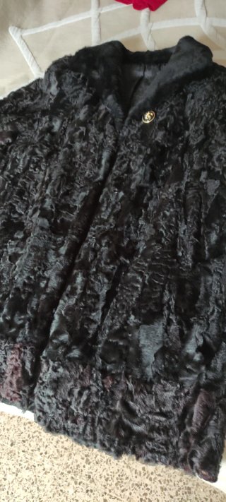 Chaquetón de Astracán Negro