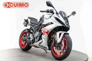 SUZUKI GSX-8R