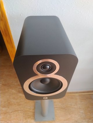 Q Acoustics 3030i