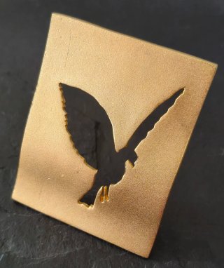 Broche Magritte Edición Limitada Arte Surrealista