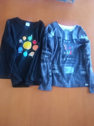 2 Camisetas Manga Larga (Sistema Solar y Star Wars