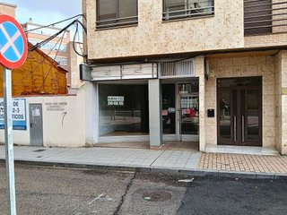 Local comercial en alquiler en Los Bloques en Zamora