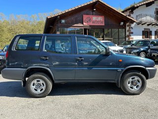 NISSAN Terrano II 2.7 TD LX