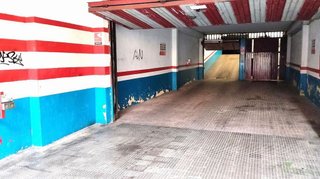 Garaje en venta en Milán - Pumarín - Teatinos en Oviedo