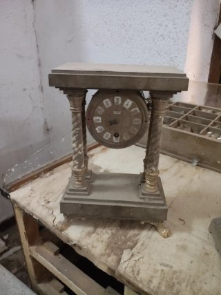 Reloj antiguo para restaurar
