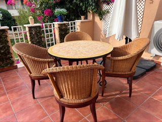 Mesa Mosaico + 4 Sillas Mimbre Terraza